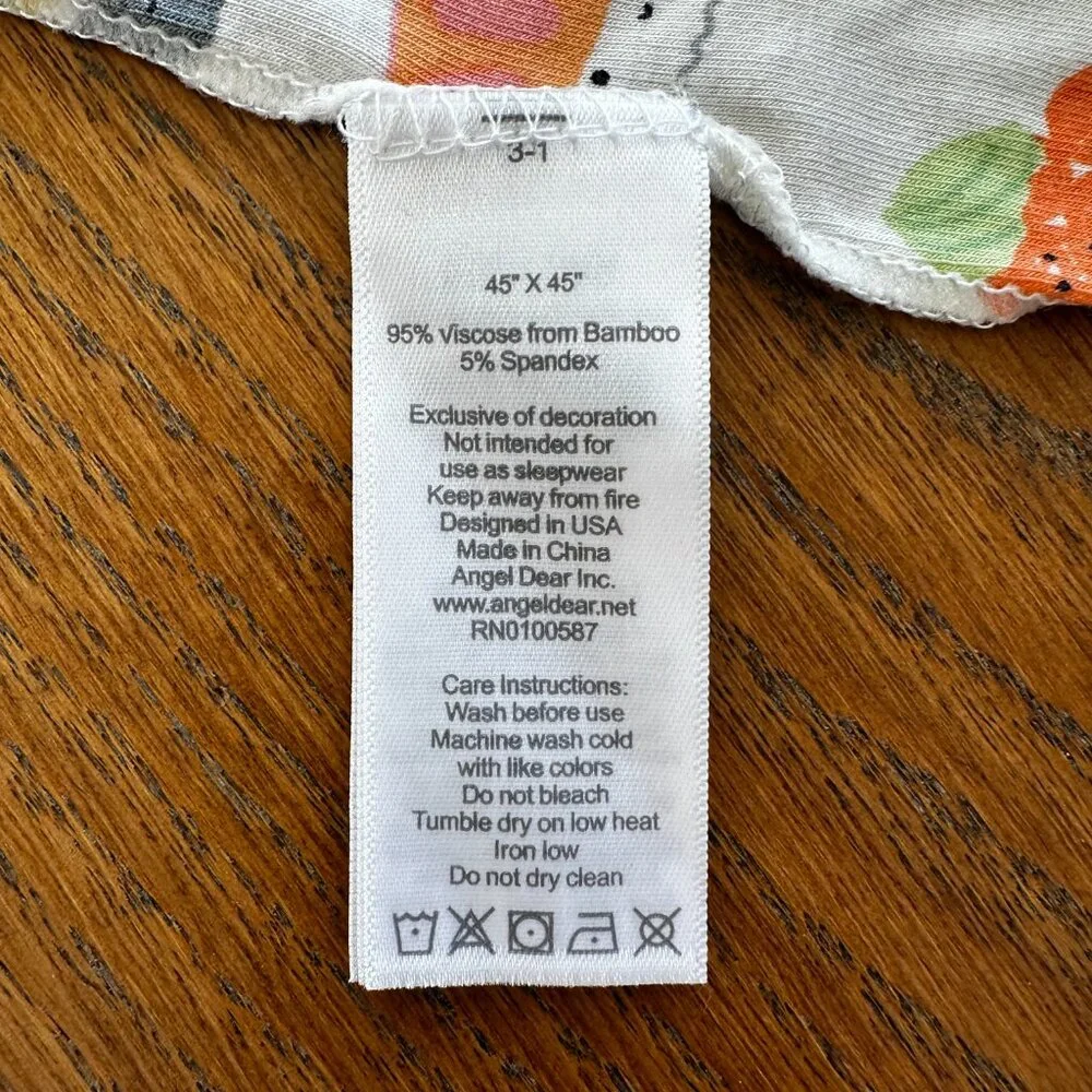 NWOT Angel Dear Swaddle Blanket Uni Sushi 45" x 45" - Picture 4 of 4